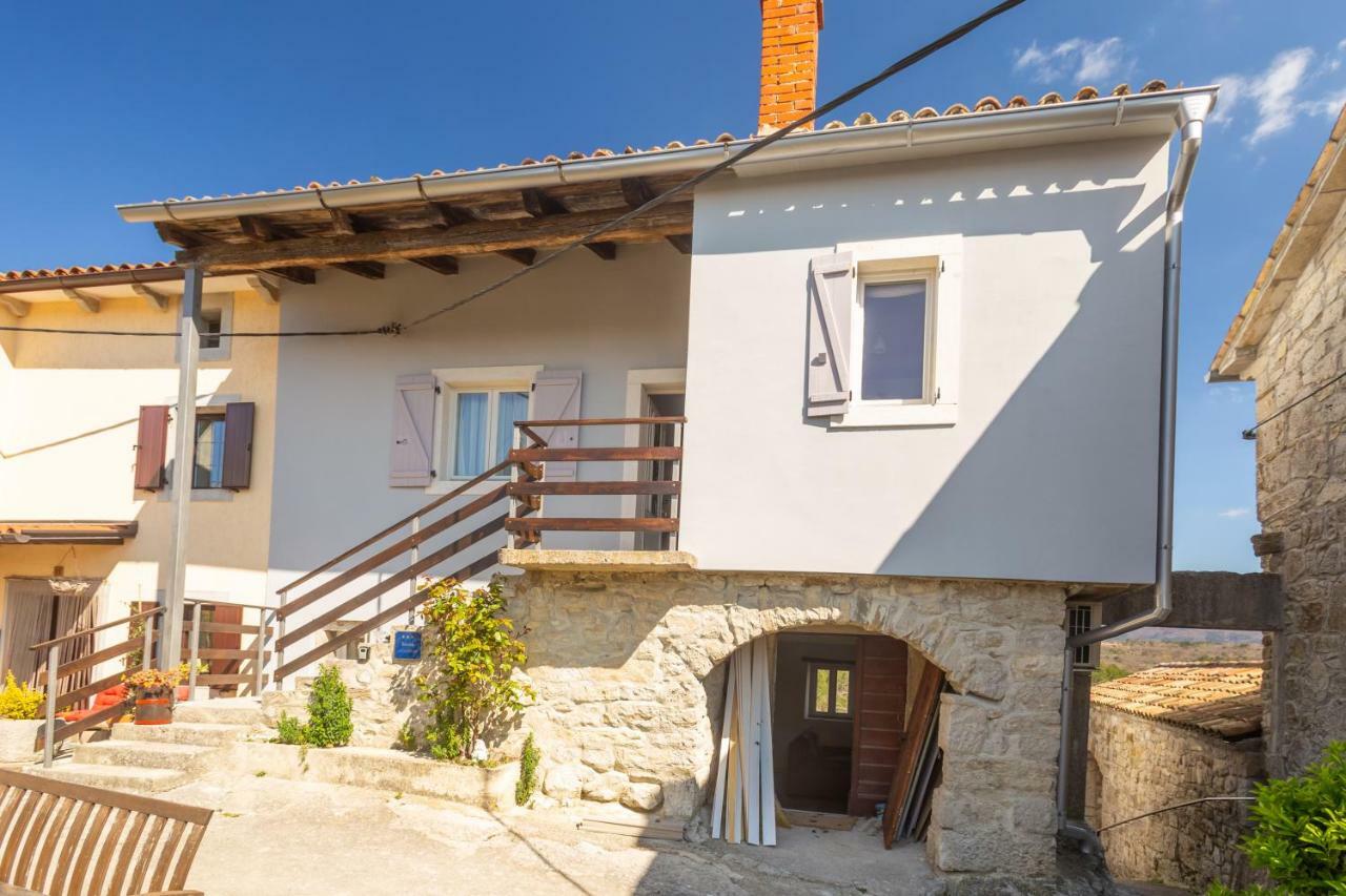 Adorma Hum Apartment Екстериор снимка